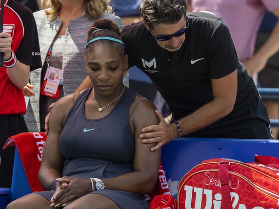 Serena Williams est toujours handicapée par son dos. © KEYSTONE/EPA/WARREN TODA