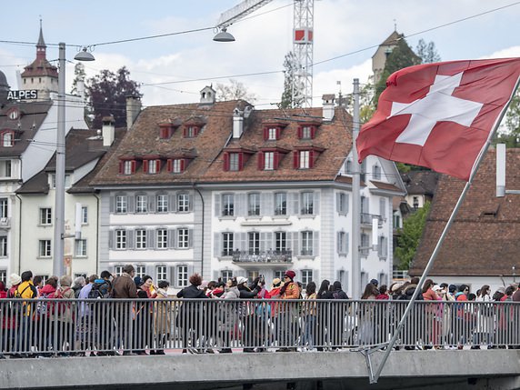 Lucerne ne veut plus que des logements soient réservés uniquement aux touristes (archive). © KEYSTONE/URS FLUEELER