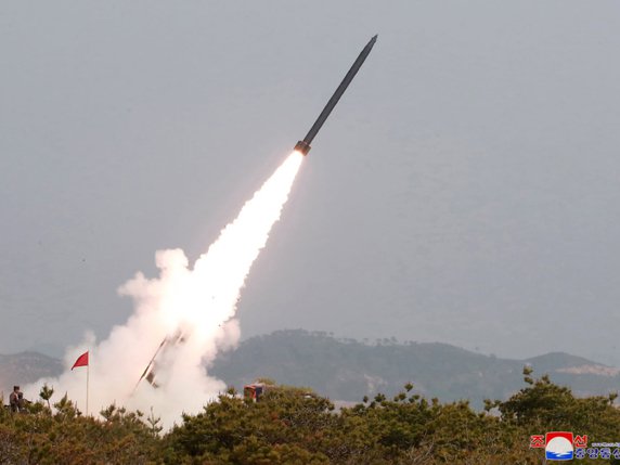 Les projectiles nord-coréens ont été tirés dans la mer du Japon (archives). © KEYSTONE/AP KCNA via KNS