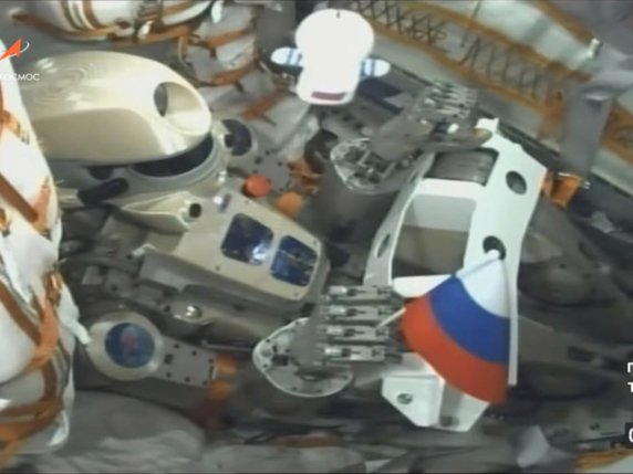 Le robot Fedor doit prendre son mal en patience: son vaisseau n'a pas pu s'arrimer à l'ISS à l'heure prévue en raison de "défaillances" dans le système d'arrimage (archives). © KEYSTONE/EPA ROSCOSMOS/ROSCOSMOS HANDOUT