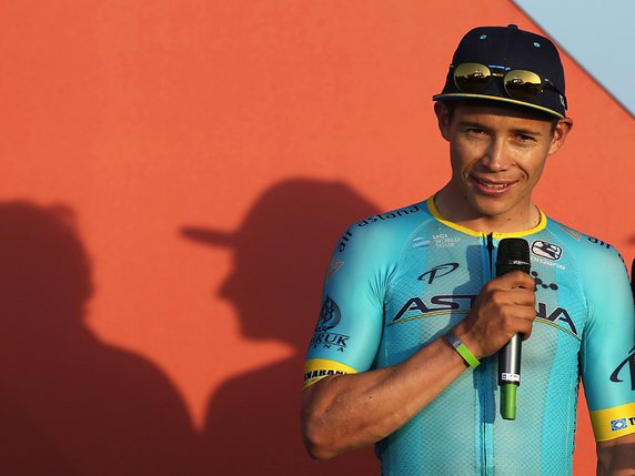 Le Colombien Miguel Angel Lopez, un ancien vainqueur du Tour de Suisse, est le premier leader de la Vuelta. © KEYSTONE/EPA EFE/JAVIER LIZON