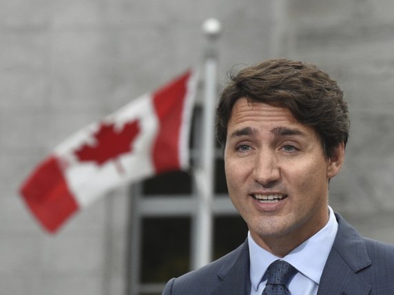 LA campagne culminera avec le scrutin législatif à un tour, le 21 octobre. © KEYSTONE/AP The Canadian Press/SEAN KILPATRICK