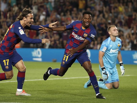 Ansu Fati (au centre): le nouveau prodige du FC Barcelone. © KEYSTONE/AP/JOAN MONFORT