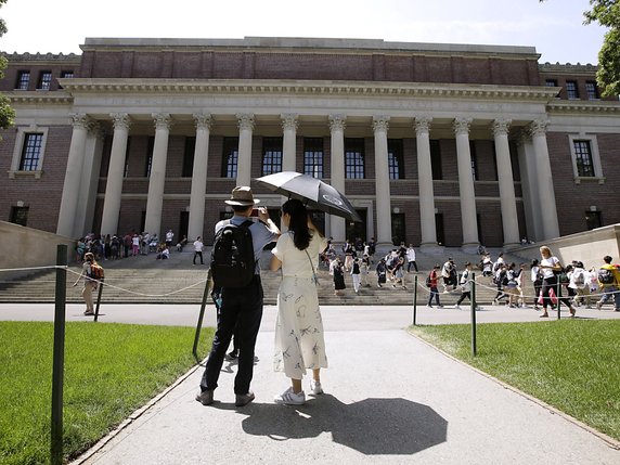 Un quart des étudiants de la prestigieuse université de Harvard sont asiatiques (archives). © KEYSTONE/AP/STEVEN SENNE