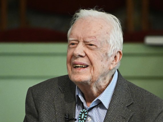 L'ancien président américain Jimmy Carter doit subir une opération à la tête (archives). © KEYSTONE/FR69715 AP/JOHN AMIS