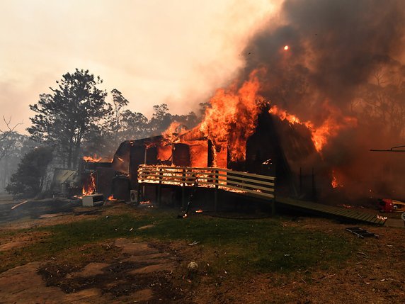 L'incendie a balayé une quarantaine d'habitations en une journée. © KEYSTONE/EPA/DL GT