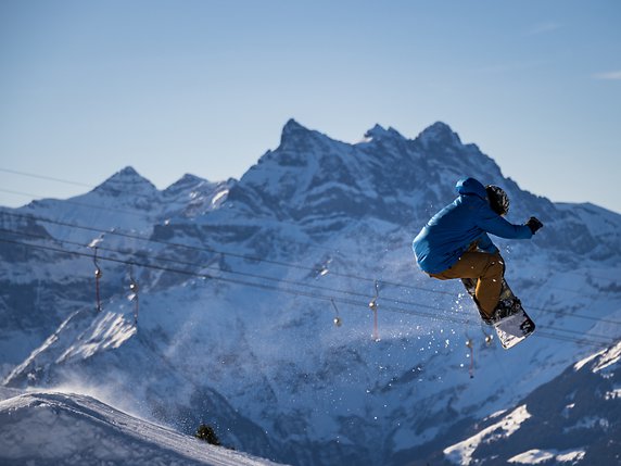 Le domaine skiable de Villars-Gryon, dans les Alpes vaudoises, fait partie des stations ayant enregistré des records d'affluence. © KEYSTONE/JCB