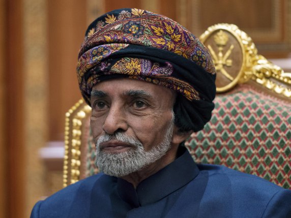 Le sultan Qabous, ici en janvier 2019 lors d'une rencontre avec le secrétaire d'Etat américain Mike Pompeo, était à la tête d'Oman depuis 1970 (archives). © KEYSTONE/AP