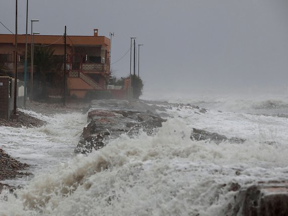 La tempête "Gloria" touche une grande partie de l'est de l'Espagne comme ici le village de Nules dans la région de Valence. © KEYSTONE/EPA/jrp ase