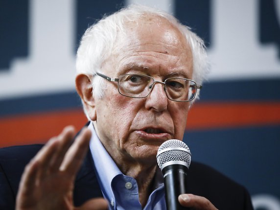 Le sénateur socialiste Bernie Sanders bénéficie d'une belle avance dans les sondages. © KEYSTONE/AP/Matt Rourke