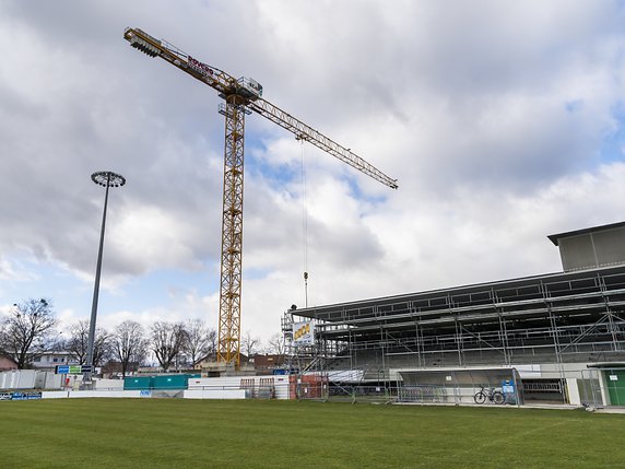 Les travaux sont prévus jusqu'à l'été 2021 au Stade municipal d'Yverdon-les-Bains © KEYSTONE/JEAN-CHRISTOPHE BOTT