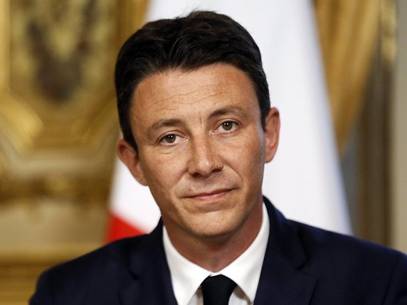 Benjamin Griveaux, 42 ans, ancien porte-parole du gouvernement, est considéré comme un proche du président français et un de ses soutiens politiques de la première heure. © KEYSTONE/EPA POOL/ETIENNE LAURENT /POOL