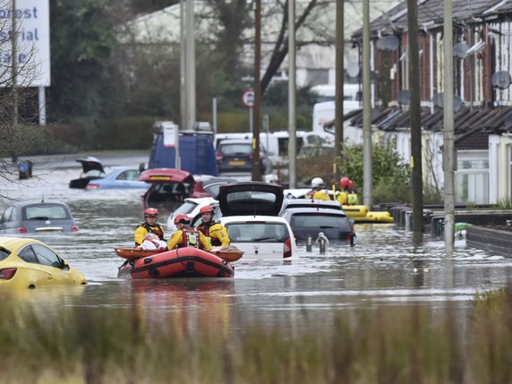 Le MET avait émis dimanche une alerte rouge dans le sud du Pays de Galles en raison des fortes pluies. © KEYSTONE/AP/Ben Birchall