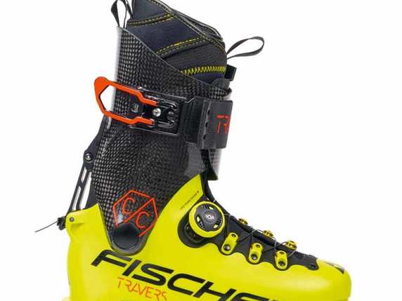 Fischer Sports rappelle la chaussure de ski "Travers CC": des fissures peuvent entraîner la cassure de la tige. © Fischer Sports