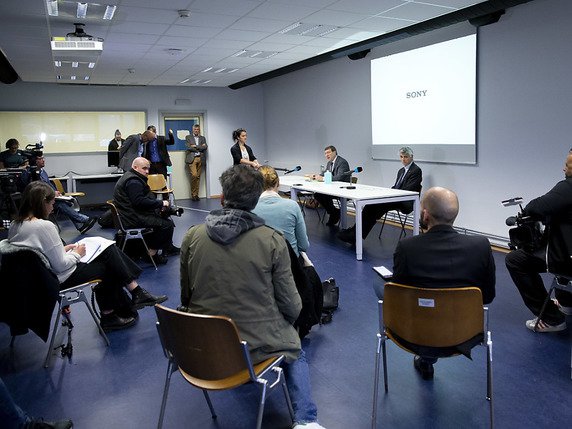 Le médecin cantonal de Genève Jacques-André Romand a participé à une conférence de presse, mardi en fin journée, au côté du conseiller d'Etat Mauro Poggia. © KEYSTONE/SALVATORE DI NOLFI