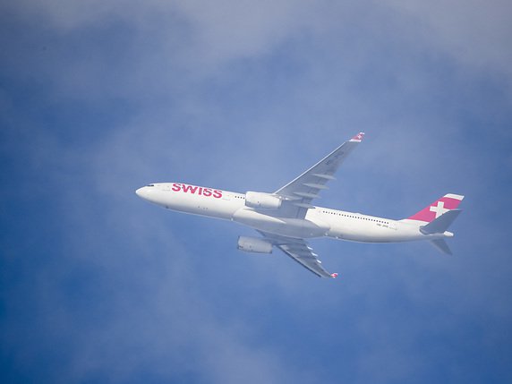 La première phase de reprise des opérations de Swiss en juin devrait représenter jusqu'à 190 vols au départ de Zurich et de Genève vers 41 destinations européennes. (archives) © KEYSTONE/CHRISTIAN MERZ