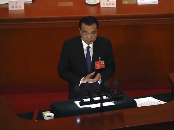 Li Keqiang a ouvert la session du parlement chinois, qui doit se dérouler jusqu'au 28 mai. © KEYSTONE/AP/Ng Han Guan