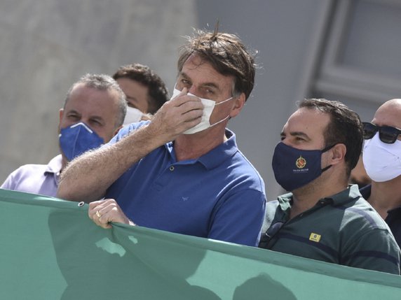 Malgré la propagation du coronavirus au Brésil, Jair Bolsonaro continue de minimiser la pandémie (archives). © KEYSTONE/AP/Andre Borges