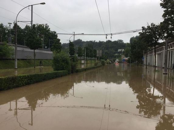 Des routes entières ont été inondées à Lucerne suite aux orages. © Police cantonale LU