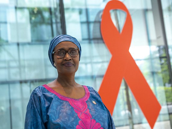 En 2019, quelque 1,7 million de nouvelles infections au virus du sida ont eu lieu dans le monde, soit une baisse de 23% depuis 2010, a précisé la directrice exécutive de l'Onusida, l'Ougandaise Winnie Byanyima. © KEYSTONE/SALVATORE DI NOLFI