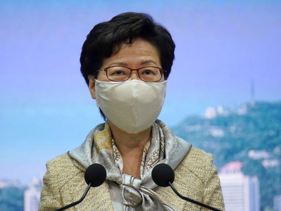 Selon la cheffe de l'exécutif hongkongais Carrie Lam, la nouvelle loi "n'est pas aussi sombre qu'il y paraît pour Hong Kong" (archives). © KEYSTONE/AP/Vincent Yu