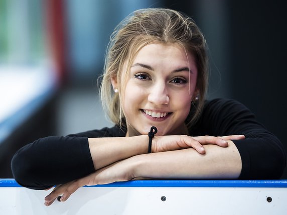 La championne de Suisse de patinage Alexia Paganini © KEYSTONE/JEAN-CHRISTOPHE BOTT