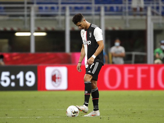Le dépit de Cristiano Ronaldo à San Siro. © KEYSTONE/AP/Antonio Calanni