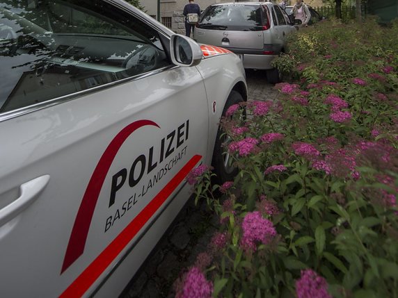 L'intervention de la police de Bâle-Campagne a duré quatre heures (photo prétexte). © KEYSTONE/PATRICK STRAUB