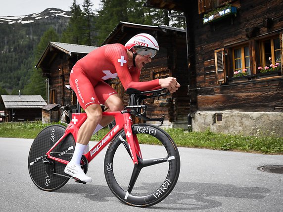 Stefan Küng n'a pas d'égal en Suisse dans le contre-la-montre. © KEYSTONE/GIAN EHRENZELLER