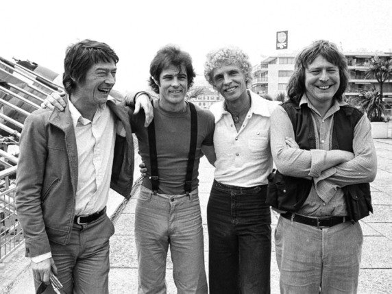 Alan Parker (tout à droite) avec les acteurs du film "Midnight Express" en 1978 à Cannes (archives). © KEYSTONE/AP