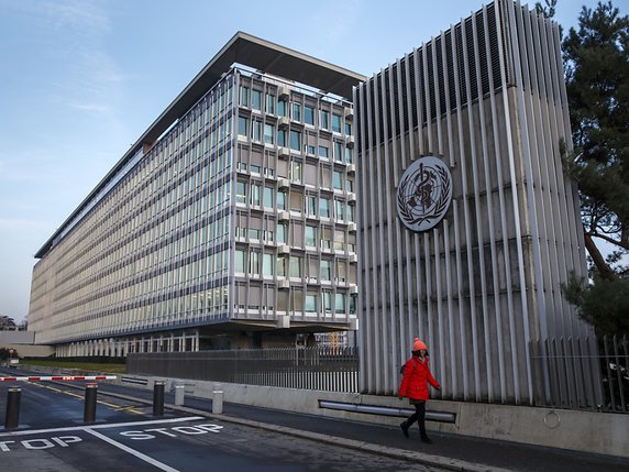 Le Comité d'urgence de l'Organisation mondiale de la Santé (OMS) est réuni à Genève depuis vendredi pour la quatrième fois pour réévaluer la pandémie (archives). © KEYSTONE/EPA/SALVATORE DI NOLFI