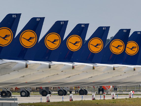 Lufthansa juge désormais irréaliste de réaliser les 22'000 suppressions d'emplois sans licenciements (archives). © KEYSTONE/DPA-Zentralbild/PATRICK PLEUL