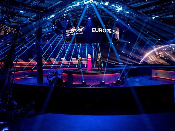 L'Eurovision avait été annulé cette année pour la première fois depuis sa création en 1956, en raison du coronavirus, et remplacé par une version confinée et sans compétition (archives). © KEYSTONE/AP/Kris Pouw