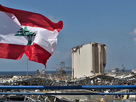 Plus de 250 millions d'euros d'aide immédiate ou mobilisable à brève échéance ont été collectés pour porter secours aux victimes de l'énorme déflagration de mardi à Beyrouth. © KEYSTONE/EPA/NABIL MOUNZER
