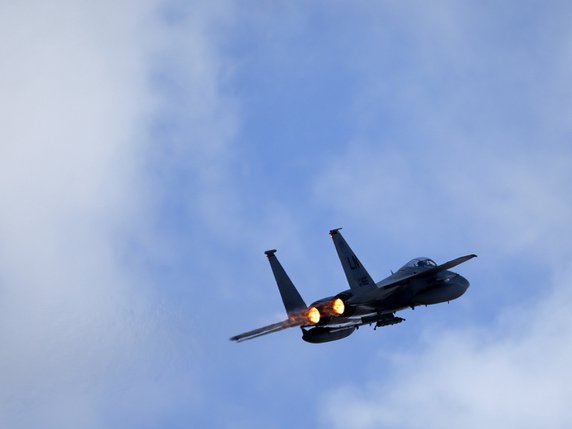 L'achat de nouveaux avions de combat coûterait deux à trois fois plus cher que l'acquisition du Gripen, refusée par la population en 2014 (archives). © KEYSTONE/AP/MINDAUGAS KULBIS