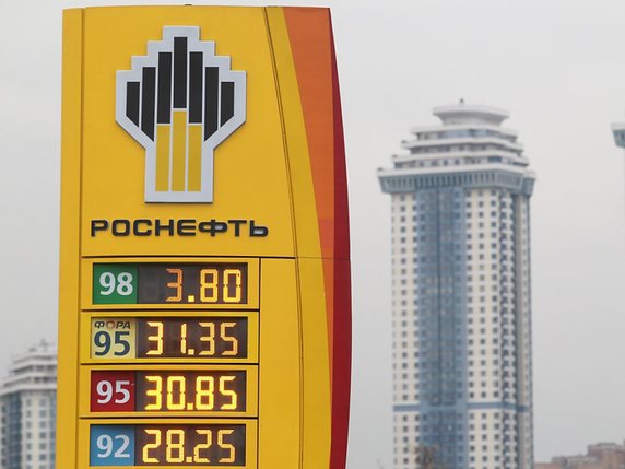 Rosneft a manifestement souffert de la guerre des prix entamée en mars entre Moscou et Riyad, dont son patron Igor Setchine aurait joué un rôle de premier plan. (archives) © KEYSTONE/EPA/SERGEI ILNITSKY