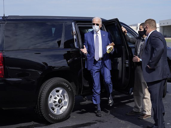 Selon son équipe, l'ancien vice-président de Barack Obama s'entretient en personne avec le père, deux soeurs et un frère de Jacob Blake, tandis que sa mère assiste à la rencontre par téléphone (archives). © KEYSTONE/AP/Carolyn Kaster