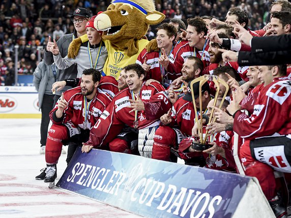 Pas de Coupe SPengler cette année © KEYSTONE/MELANIE DUCHENE