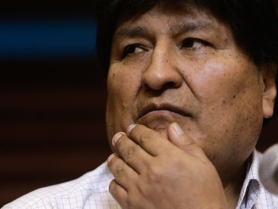 La justice bolivienne a levé un mandat d'arrêt contre l'ancien président bolivien Evo Morales, exilé en Argentine (archives). © KEYSTONE/EPA/Juan Ignacio Roncoroni