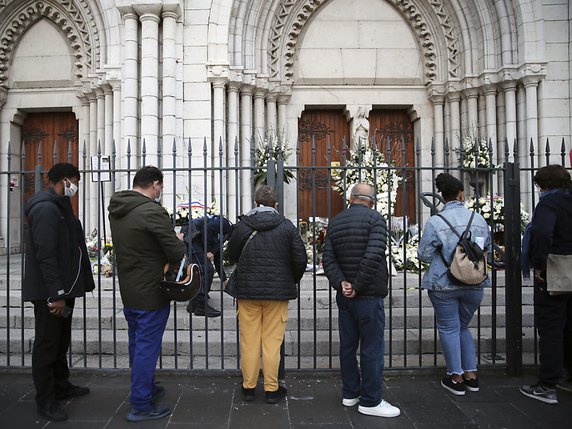 Un troisième homme a été placé en garde à vue après l'attentat de Nice. © KEYSTONE/AP/Daniel Cole
