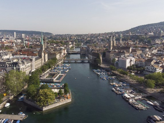 Zurich rejoint le trio de tête des villes les plus chères au monde en raison du renforcement du franc sur le marché des changes (archives). © KEYSTONE/CHRISTIAN BEUTLER