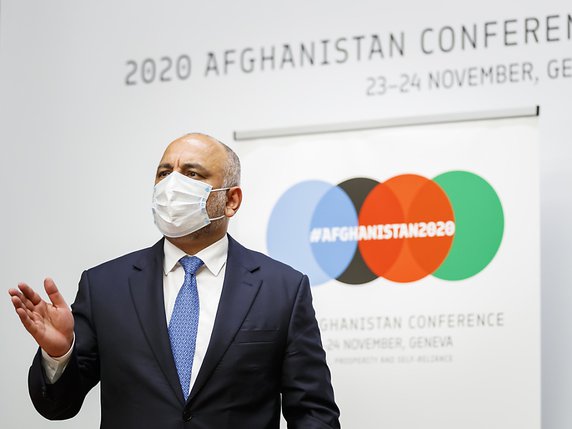 Le chef de la diplomatie afghane Mohammad Haneef Atmar a salué un montant "impressionant". © KEYSTONE/VALENTIN FLAURAUD