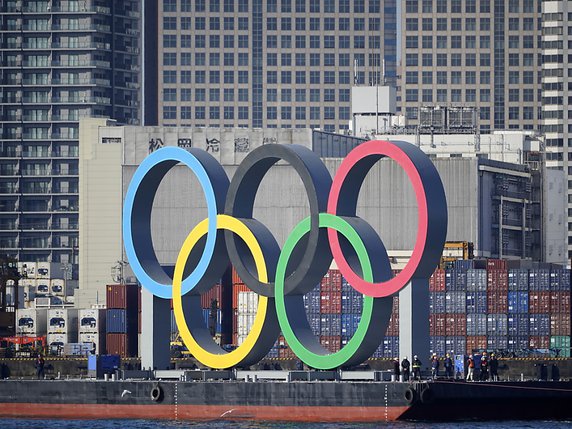 Les anneaux olympiques brillent à Tokyo : Nouvelle prouesse