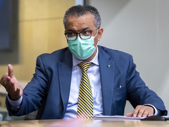 L'Organisation mondiale de la santé (OMS) dirigée par Tedros Adhanom Ghebreyesus a observé davantage de nouveaux cas la semaine dernière sur le continent américain qui devient à nouveau la région la plus affectée par la pandémie (archives). © KEYSTONE/MARTIAL TREZZINI