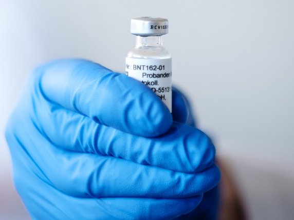 Le Royaume-Uni est le premier pays au monde à approuver le vaccin Pfizer/BioNTech © KEYSTONE/EPA/BIONTECH SE / HANDOUT