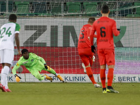 Un penalty de Mijat Maric a offert un succès à Lugano contre Saint-Gall. © KEYSTONE/CHRISTIAN MERZ