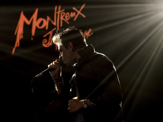 Ici à Montreux en 2017, Benjamin Biolay a obtenu une Victoire de la musique dans la catégorie chanteur masculin. © KEYSTONE/JEAN-CHRISTOPHE BOTT