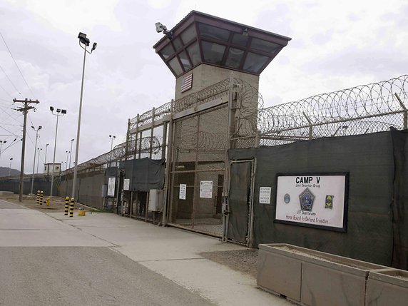 La prison de Guantanamo abrite encore une quarantaine de détenus, dont 26 sont considérés comme trop dangereux pour être libérés (archives). © KEYSTONE/AP/BEN FOX
