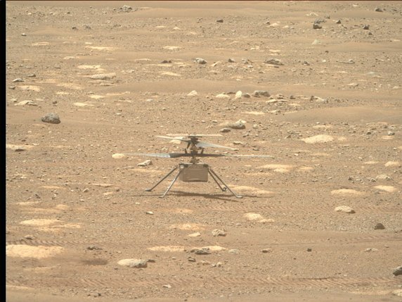 La Nasa prévoit pour son hélicoptère Ingenuity jusqu'à cinq vols sur Mars, de difficulté croissante, sur une période d'un mois. © KEYSTONE/EPA/NASA/JPL-Caltech/ASU/HANDOUT