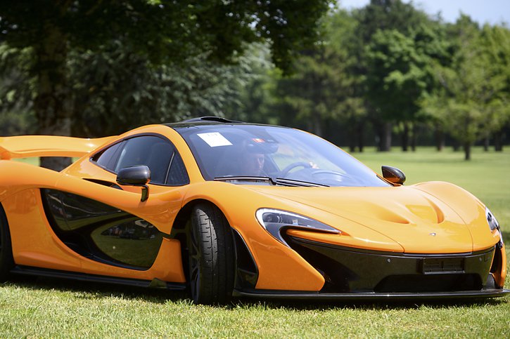 Cette McLaren a été adjugée à 1,2 million de francs dimanche au Domaine de Bonmont (VD). © KEYSTONE/LAURENT GILLIERON